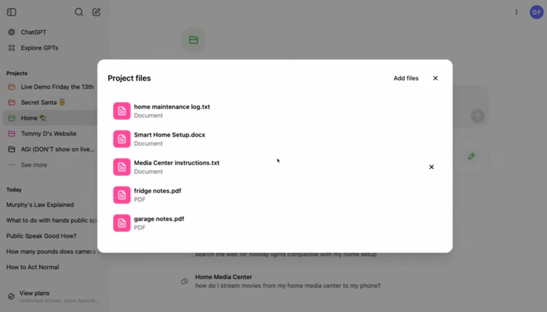 لقطة شاشة من ChatGPT تُظهر واجهة ميزة "المشاريع" الجديدة، مع قائمة بالملفات المُنظمة داخل أحد المشاريع.