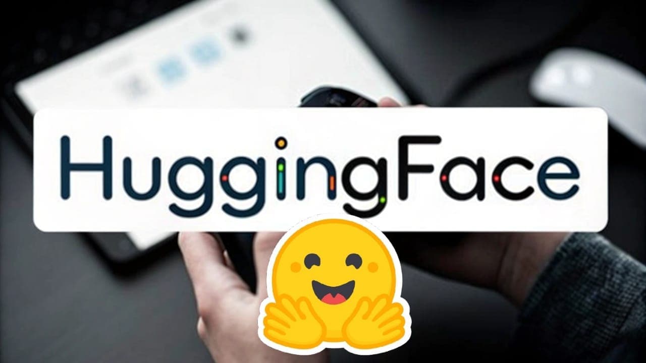 اسم وشعار منصة Hugging Face على خلفية لتابلت تبرز التفاعل الرقمي مع المنصة.
